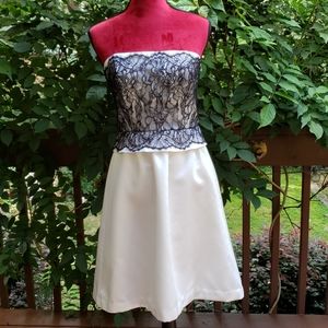 White House Black Market Black & White Dress Sz 4